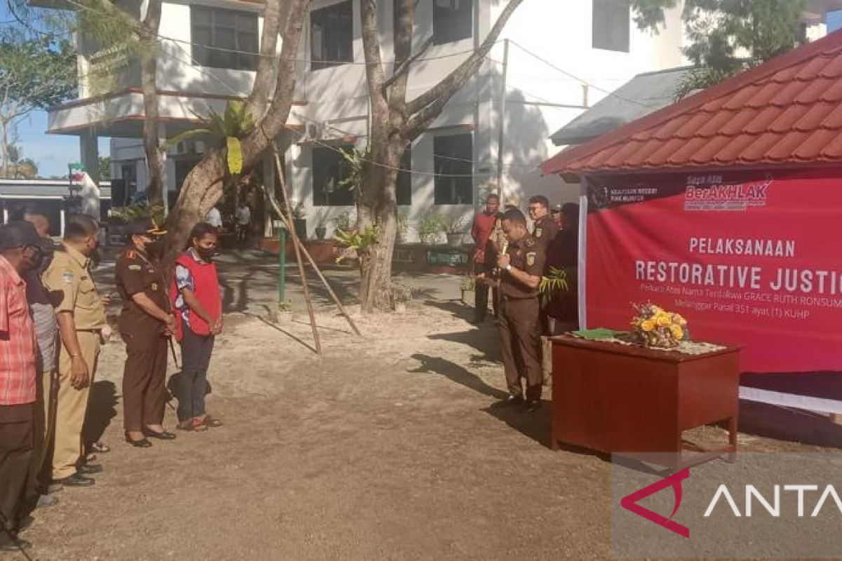 Luar Biasa, Kejari Biak Numfor Hentikan Kasus Penganiayaan Lewat Restoratif Justice, Berikut Ceritanya