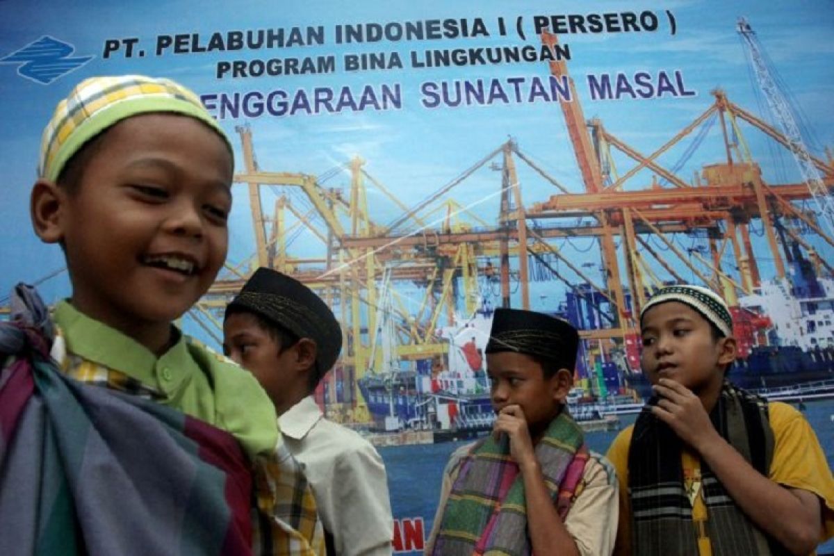 500 anak kurang mampu di Jakut ikuti khitanan massal dari program PT Pelindo