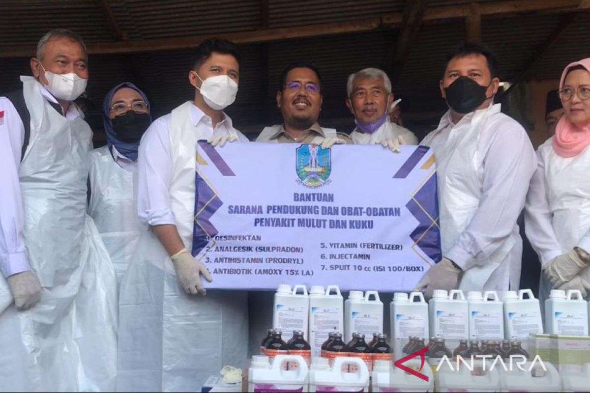 Plt Gubernur Jatim imbau peternak kooperatif laporkan kondisi hewan