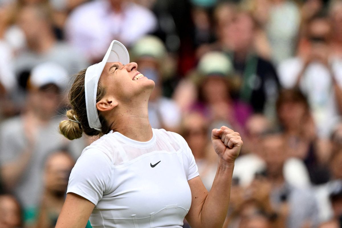 Simona Halep melenggang ke semifinal Wimbledon