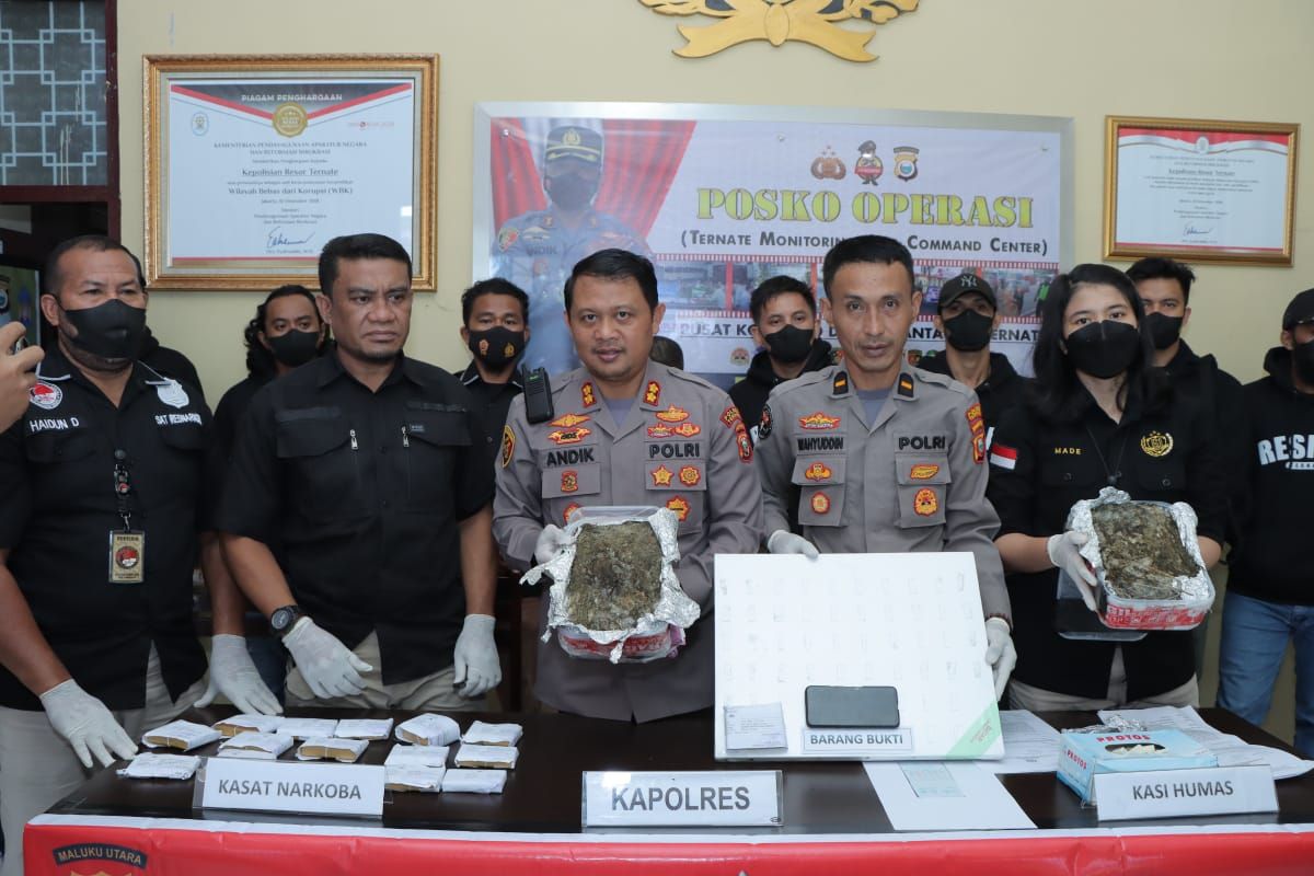 Polres Ternate bongkar jaringan narkoba Lapas, sita ganja 1,8 Kg berkedok daging rendang