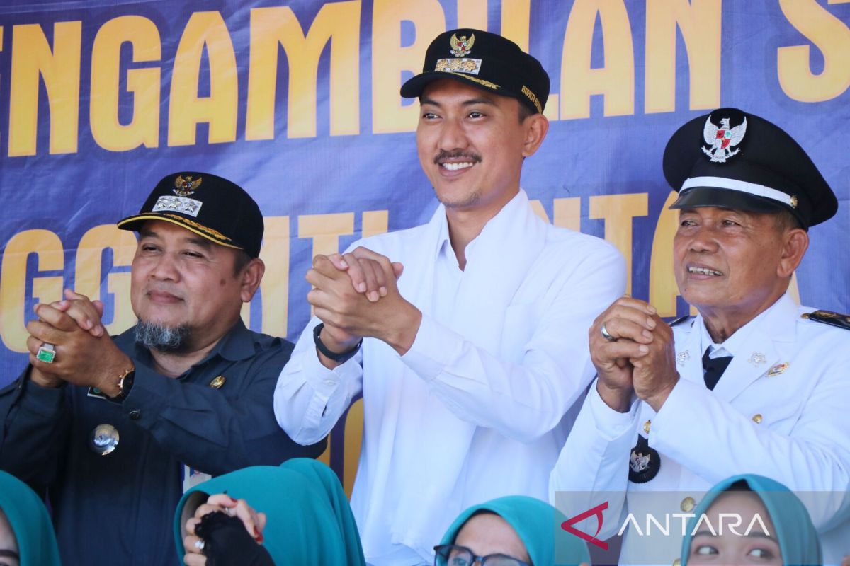 Bupati minta Pembakal jadi penggerak masyarakat kembangkan potensi desa