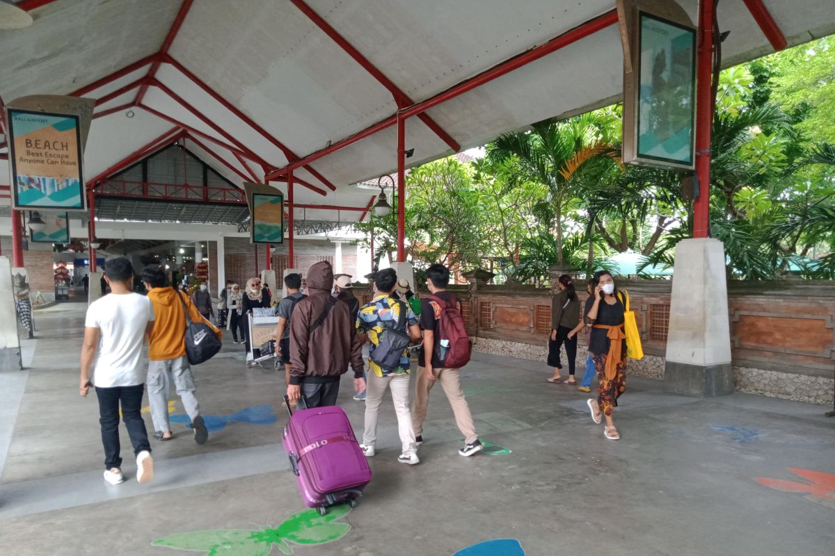 Bandara I Gusti Ngurah Rai Bali siapkan pos layanan 