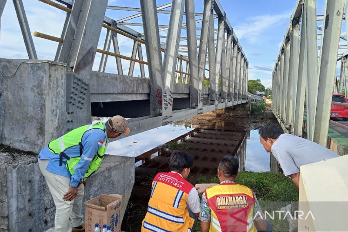 Sebagian baut Jembatan Malawen Buntok hilang