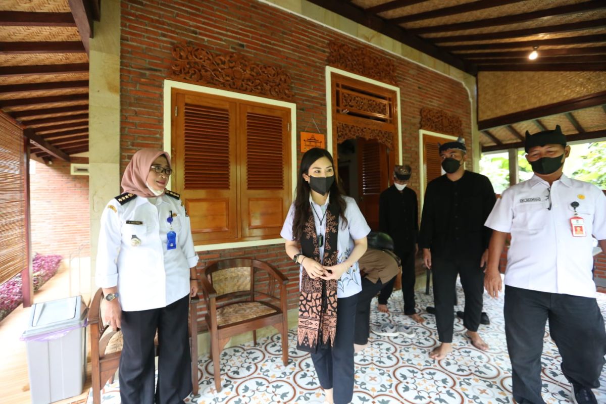 Wamenparekraf tinjau homestay naik kelas Banyuwangi