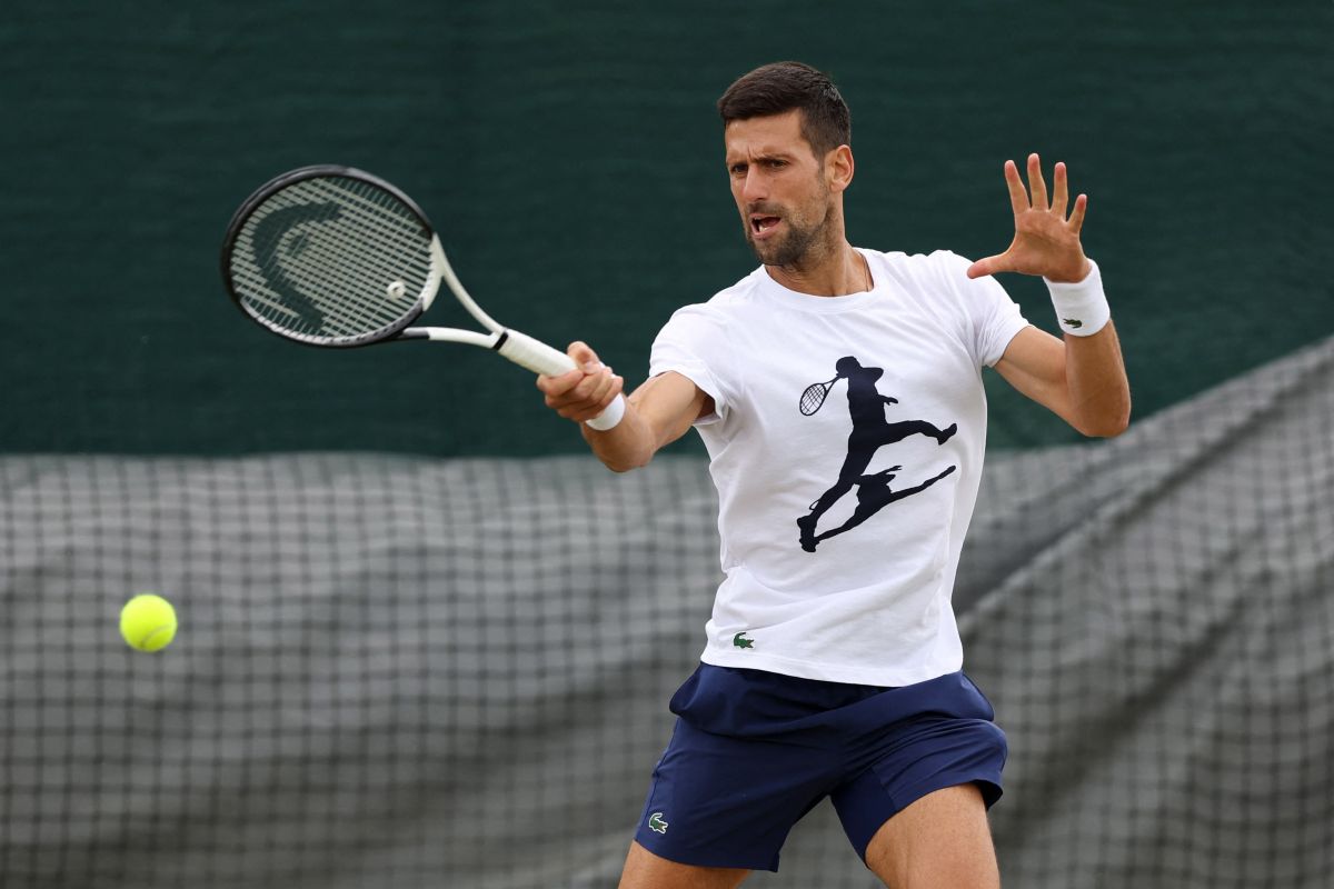 Novak Djokovic ke semifinal Wimbledon keempat kali berturut-turut