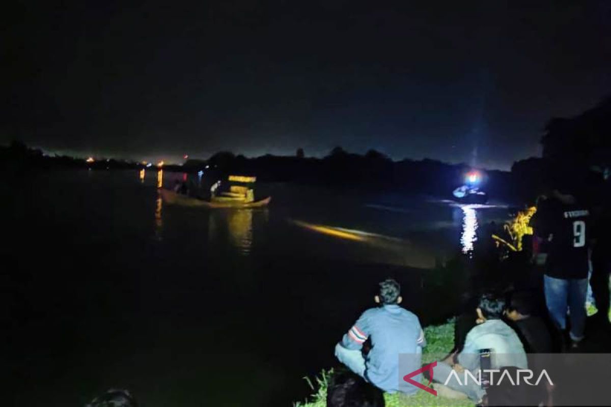 Basarnas cari tiga kakak beradik tenggelam di Sungai Krueng Meureubo