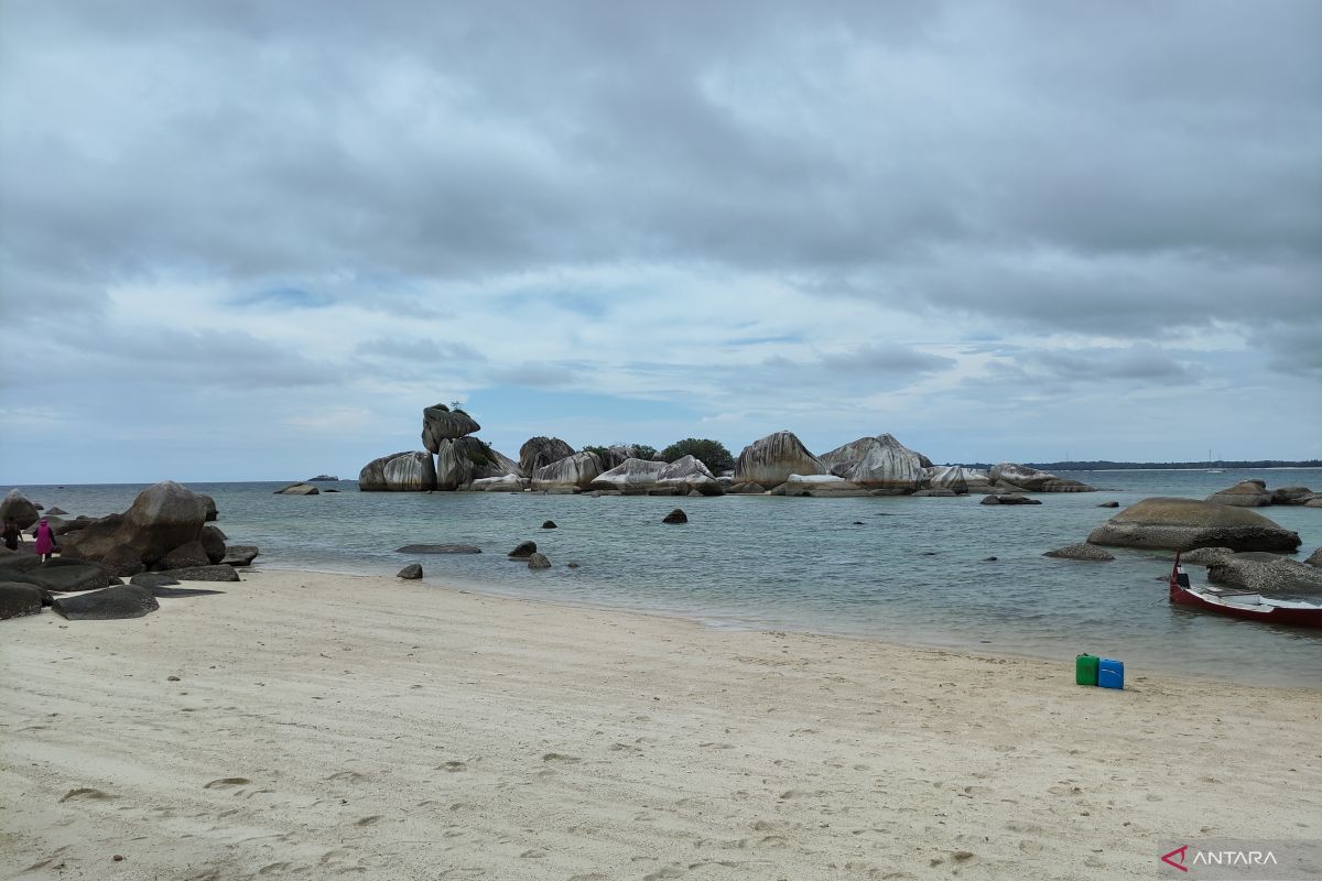 Potensi Wisata Laut Belitung Luar Biasa