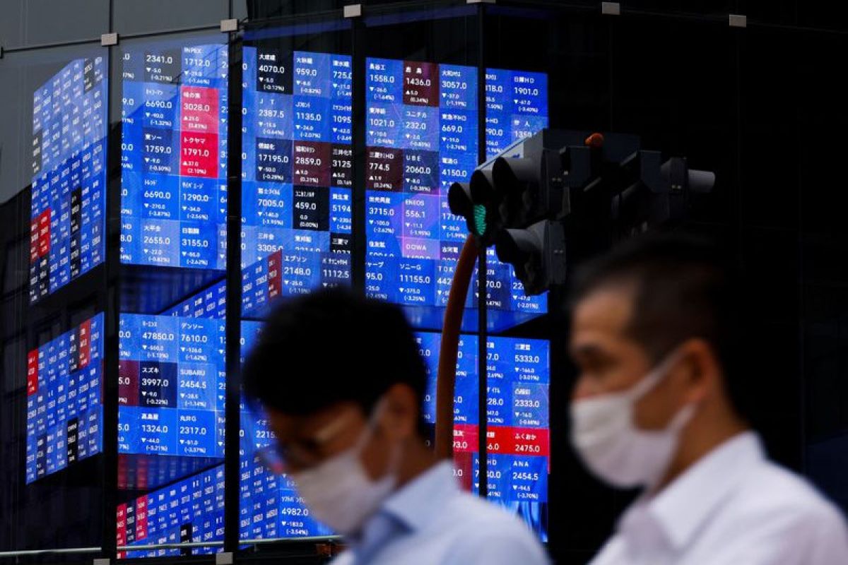 Saham Asia jatuh, penyelamatan Credit Suisse gagal cegah kekhawatiran