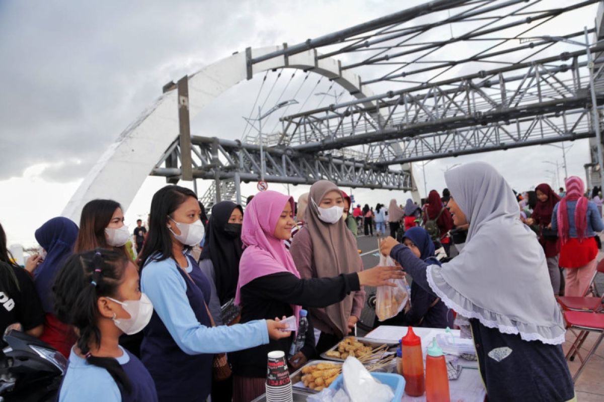 Wisata Jembatan Surabaya dibuka kembali malam hari setiap akhir pekan