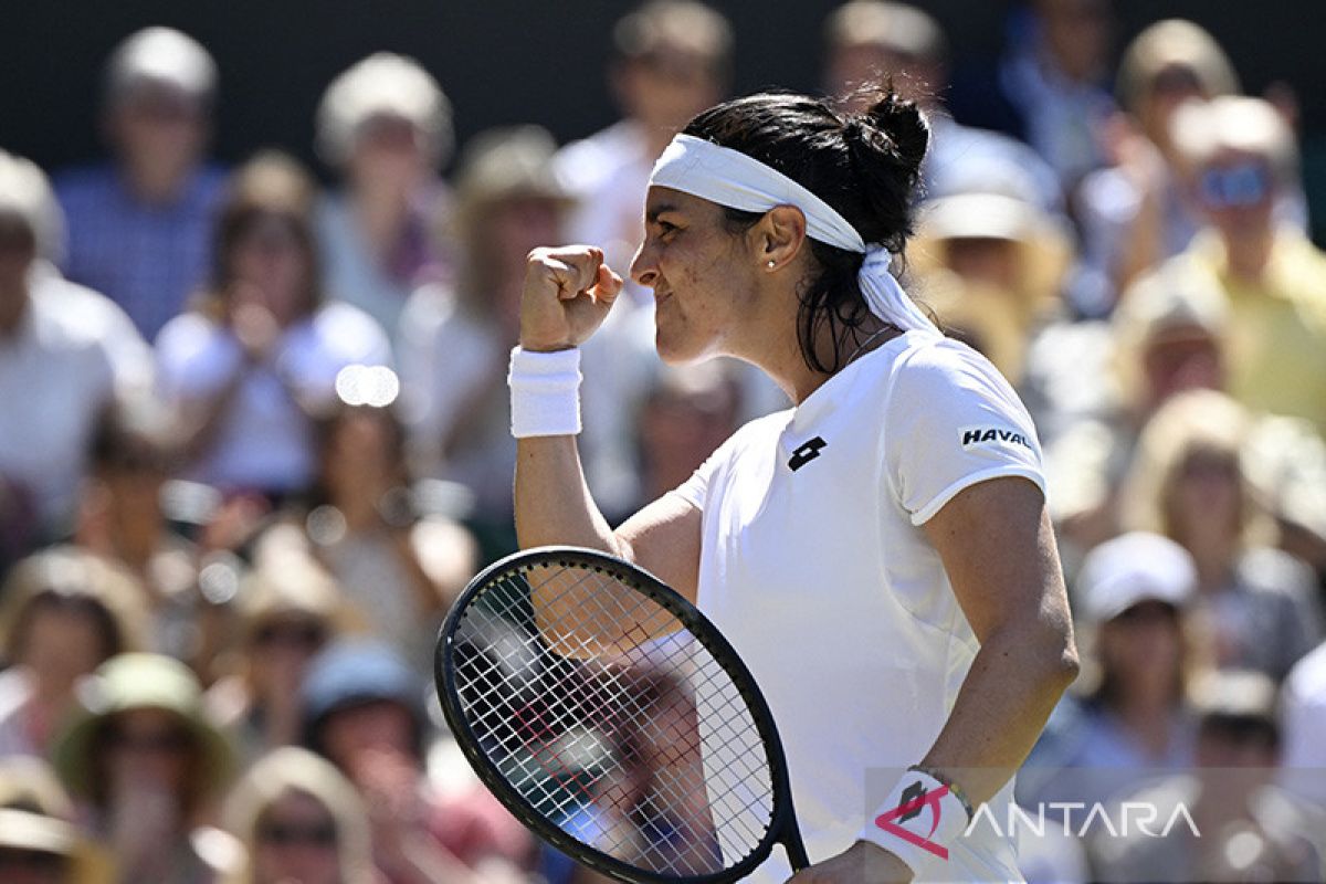 Jabeur kalahkan Maria untuk jadi orang Arab pertama di final Wimbledon