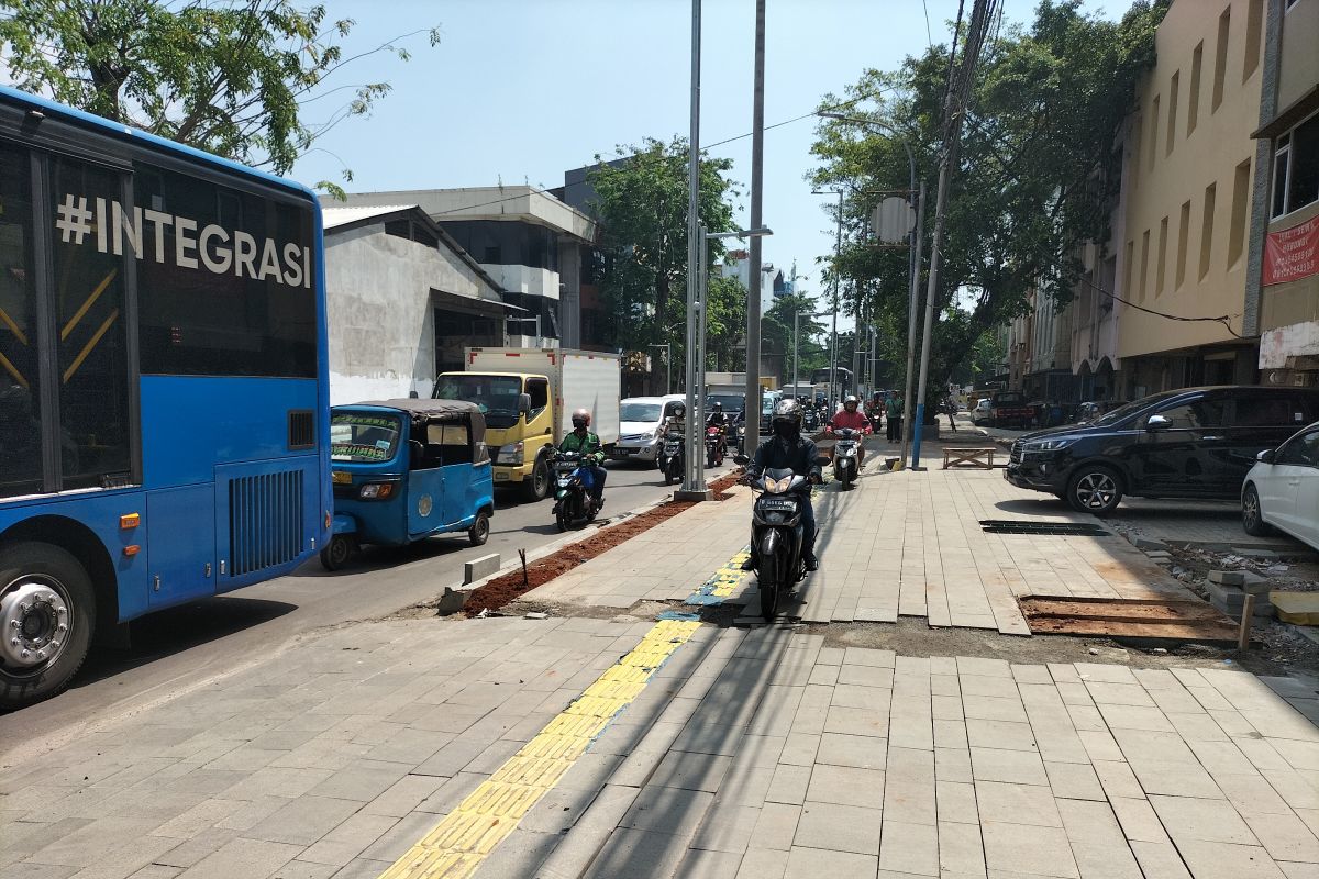 Trotoar Kota Tua bisa dinikmati warga mulai akhir Juli