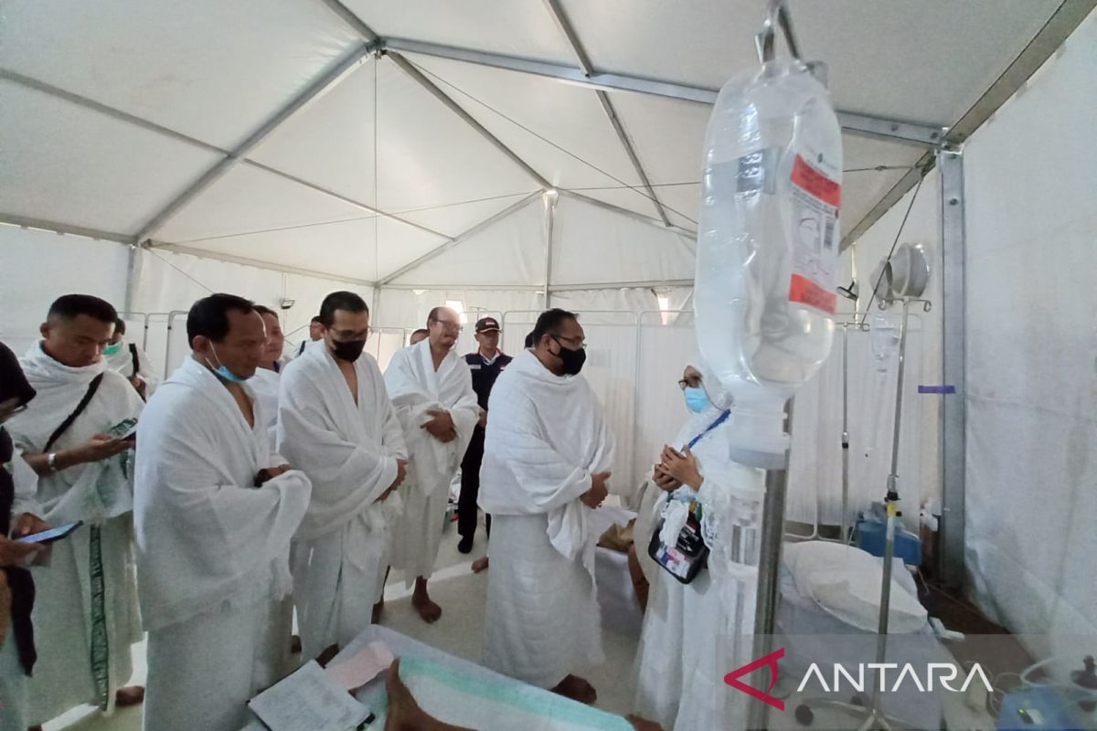 Tujuh anggota jamaah haji masih dirawat di Pos Kesehatan Arafah