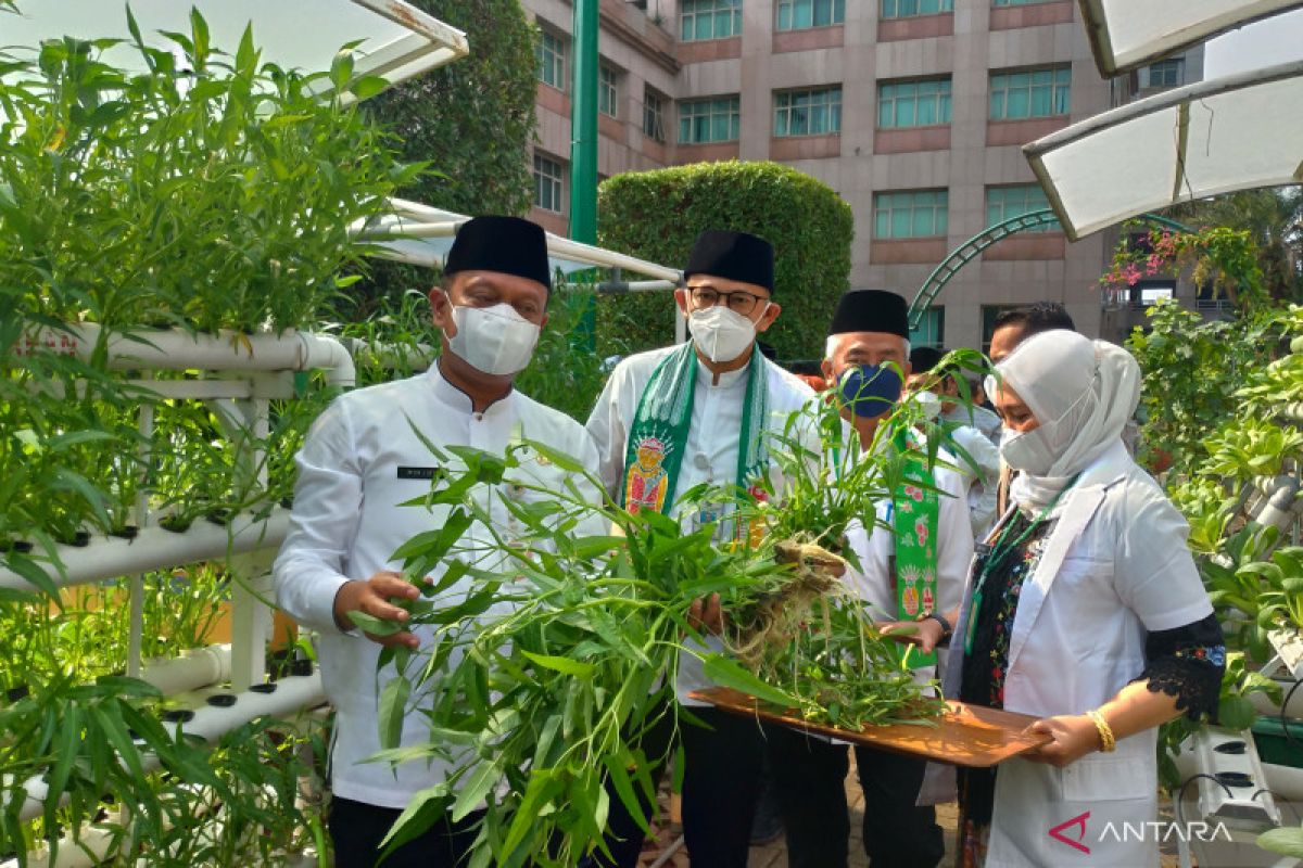 Panitia kurban di Jaksel diminta teliti kualitas daging