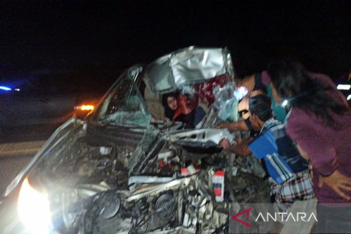 Warga Semarang tewas dalam laka lantas di Tol Ngawi - Solo