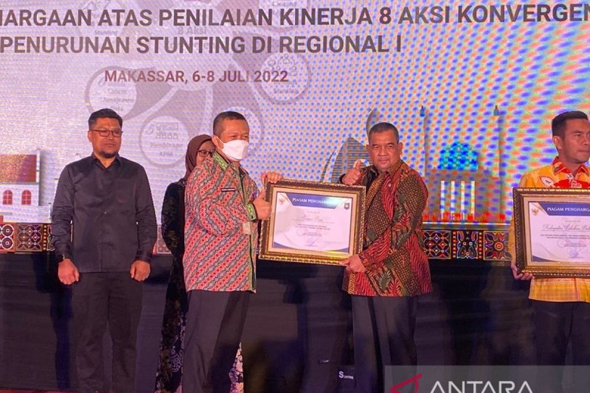 Pemprov Riau terima Penghargaan Hasil Penialaian Kinerja 8 Aksi Konvergensi Penurunan Stunting