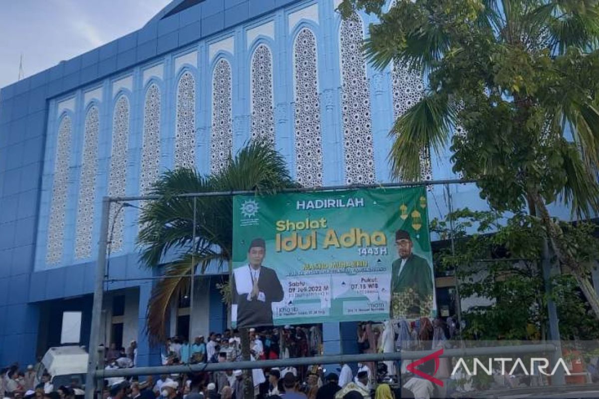 Masjid Muhajirin Pangkalpinang potong tiga hewan kurban