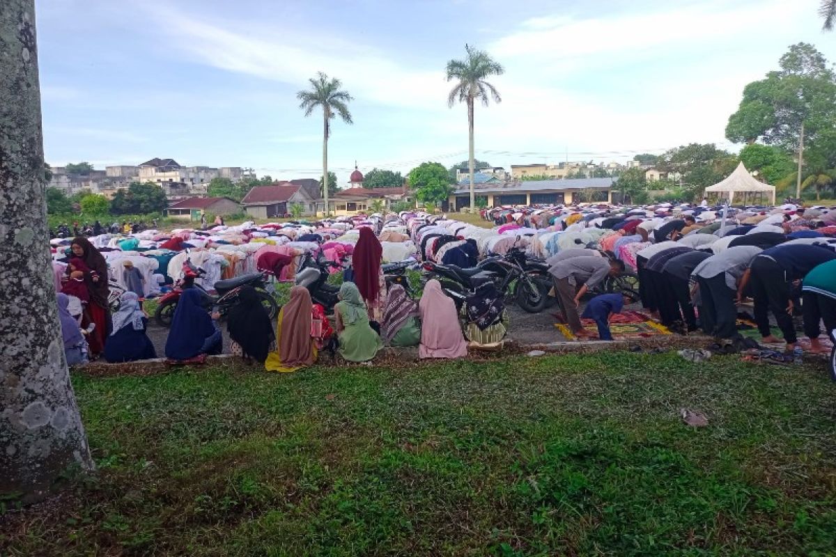 Warga Muhamadiyah Sholat Idul Adha di lapangan TC Sosial Tebing Tinggi