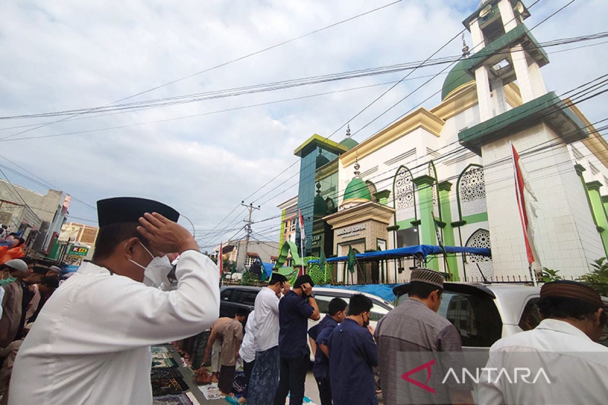 Umat Muslim di Makassar padati lokasi shalat Idul Adha 1443 Hijiriah