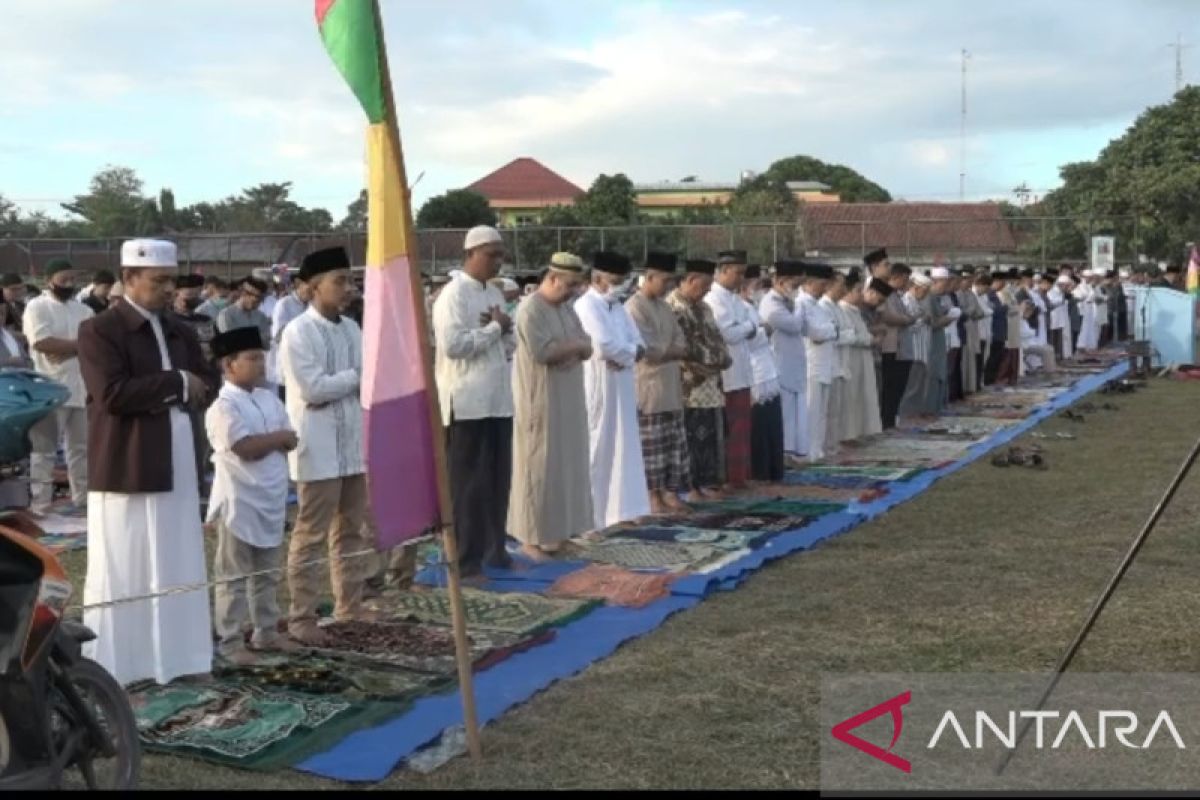 Warga Muhammadiyah Metro Timur Shalat Ied di Lapangan Iringmulyo