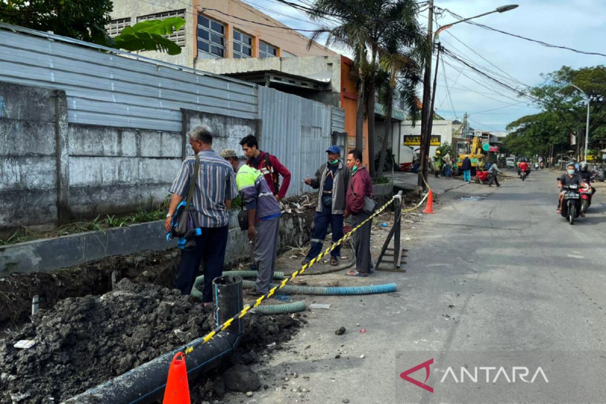 DPRD Surabaya minta Pemkot bongkar gorong-gorong tak sesuai spek