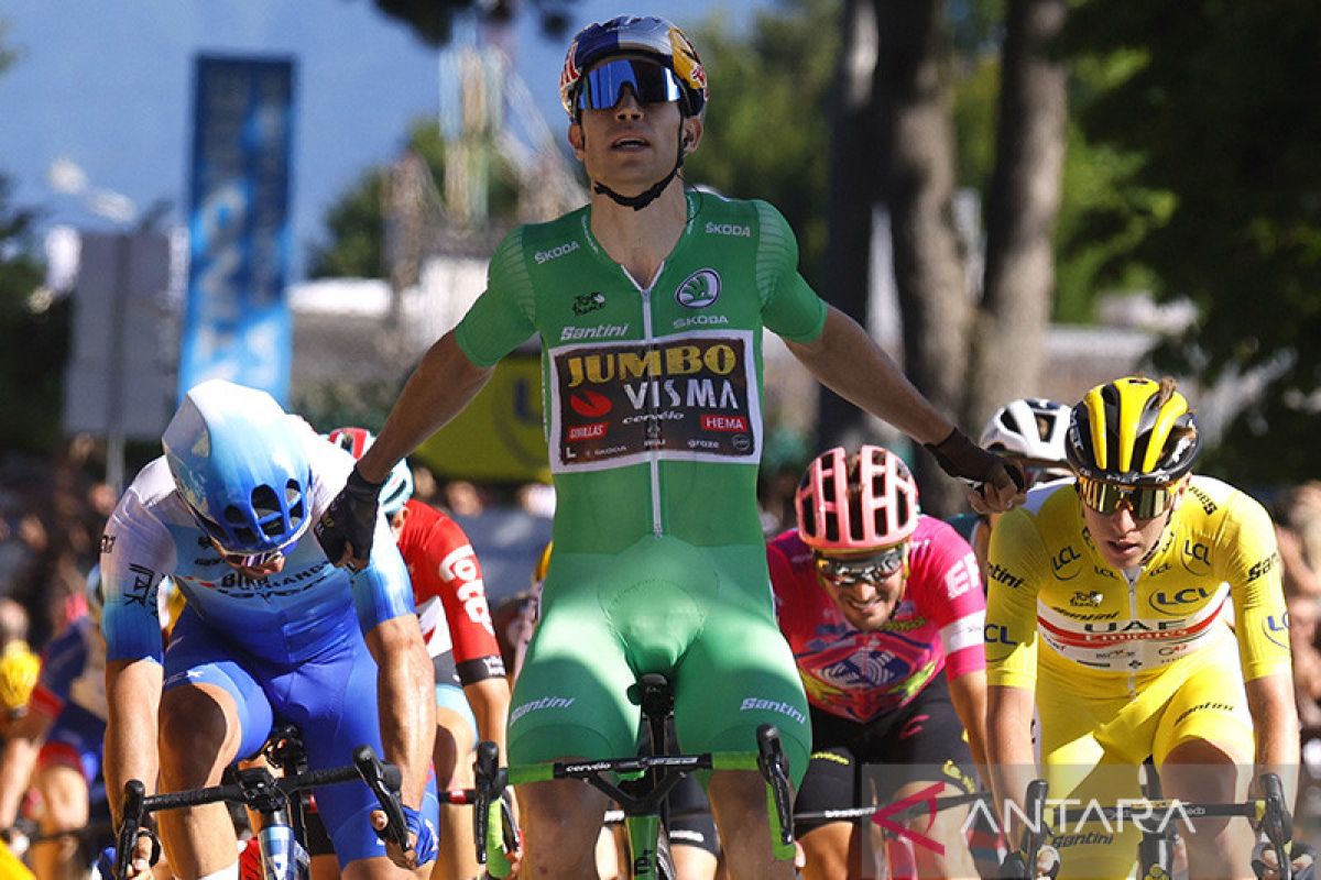 Van Aert juarai etape delapan Tour de France