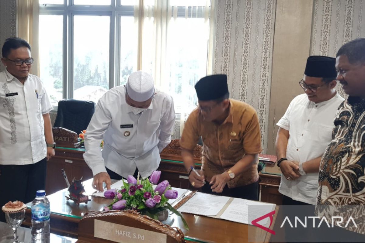 Pemkab-DPRD Pasaman Barat sepakati tiga Ranperda jadi Perda