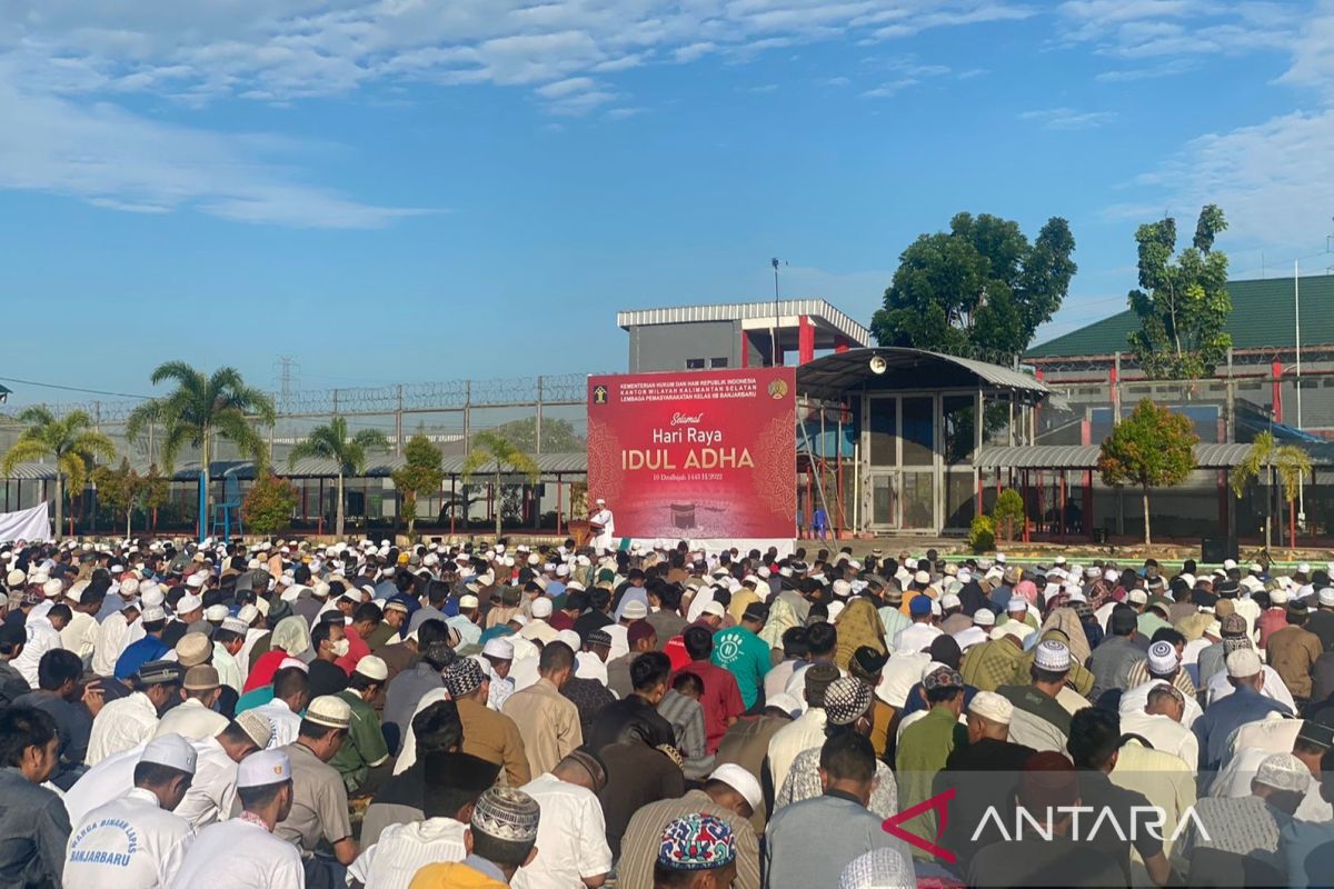 Daging kurban dibagikan kepada WBP Lapas Banjarbaru setelah dimasak