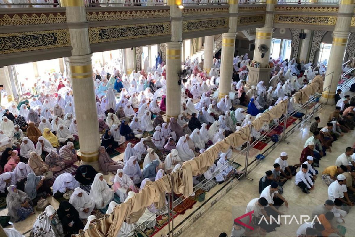 Masjid Agung Idi dipadati jamaah shalat Idul Adha