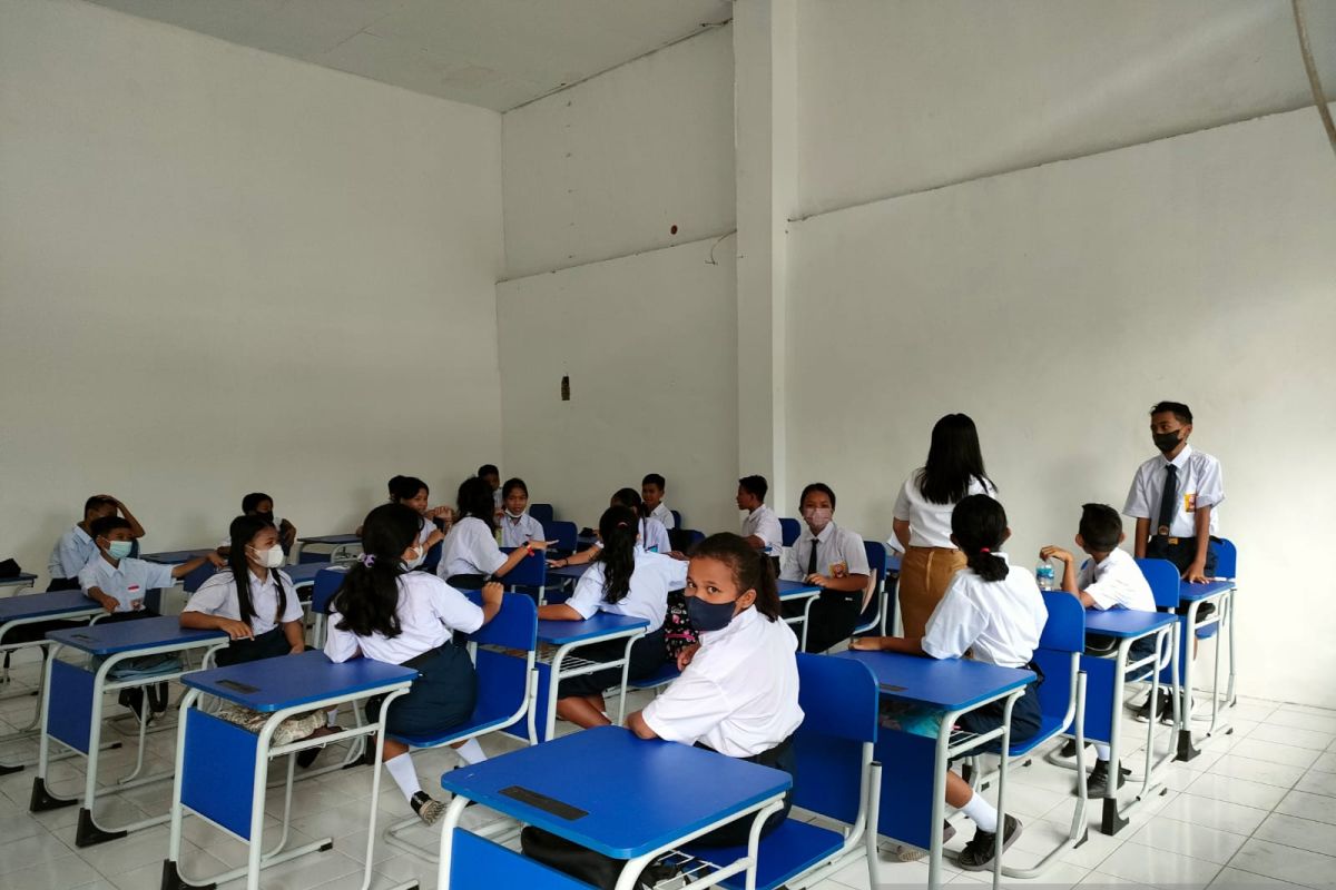 Baru buka SMP negeri 16 Manado jaring 120 siswa