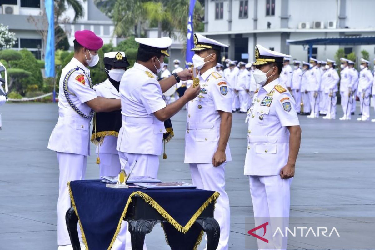 Laksda TNI Agus Hariyadi jabat Panglima Kolinlamil