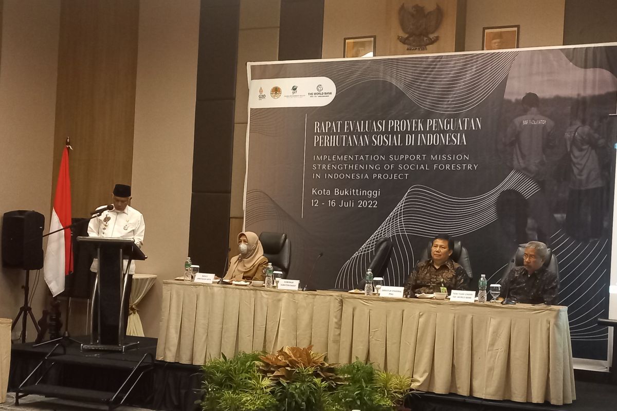 World Bank evaluasi program penguatan perhutanan sosial di Sumbar