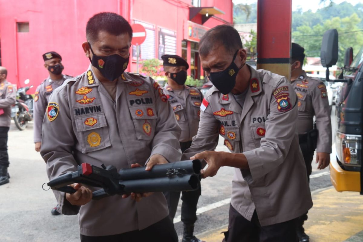 Polri temukan banyak peralatan Dalmas Polda Kepri tak layak pakai