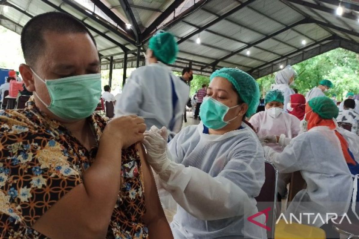 Dinkes sebut 20,38 persen penduduk Sumut sudah vaksinasi booster