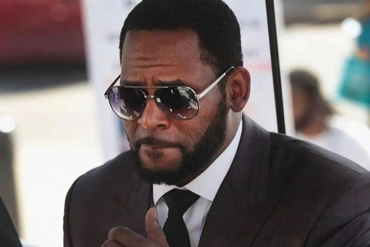 R. Kelly dinyatakan bersalah atas tuduhan pornografi anak