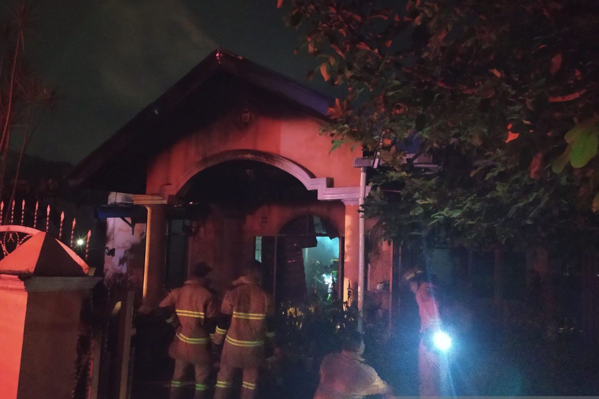 Satu rumah di Bengkulu terbakar diduga akibat korsleting listrik