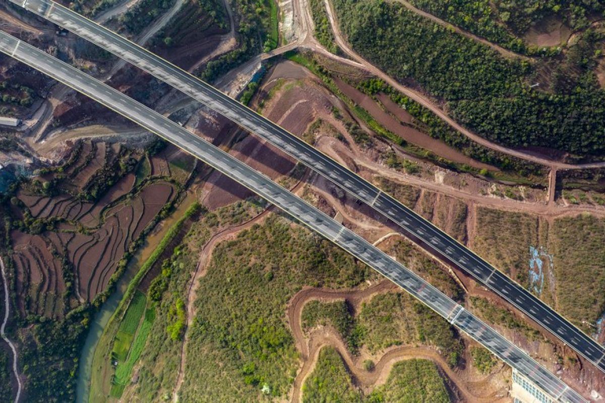 China akan bangun jaringan jalan nasional modern pada tahun 2035