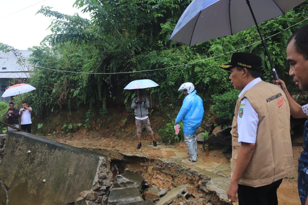 Pemkot Ambon fokus tangani bencana banjir & longsor, begini penjelasannya