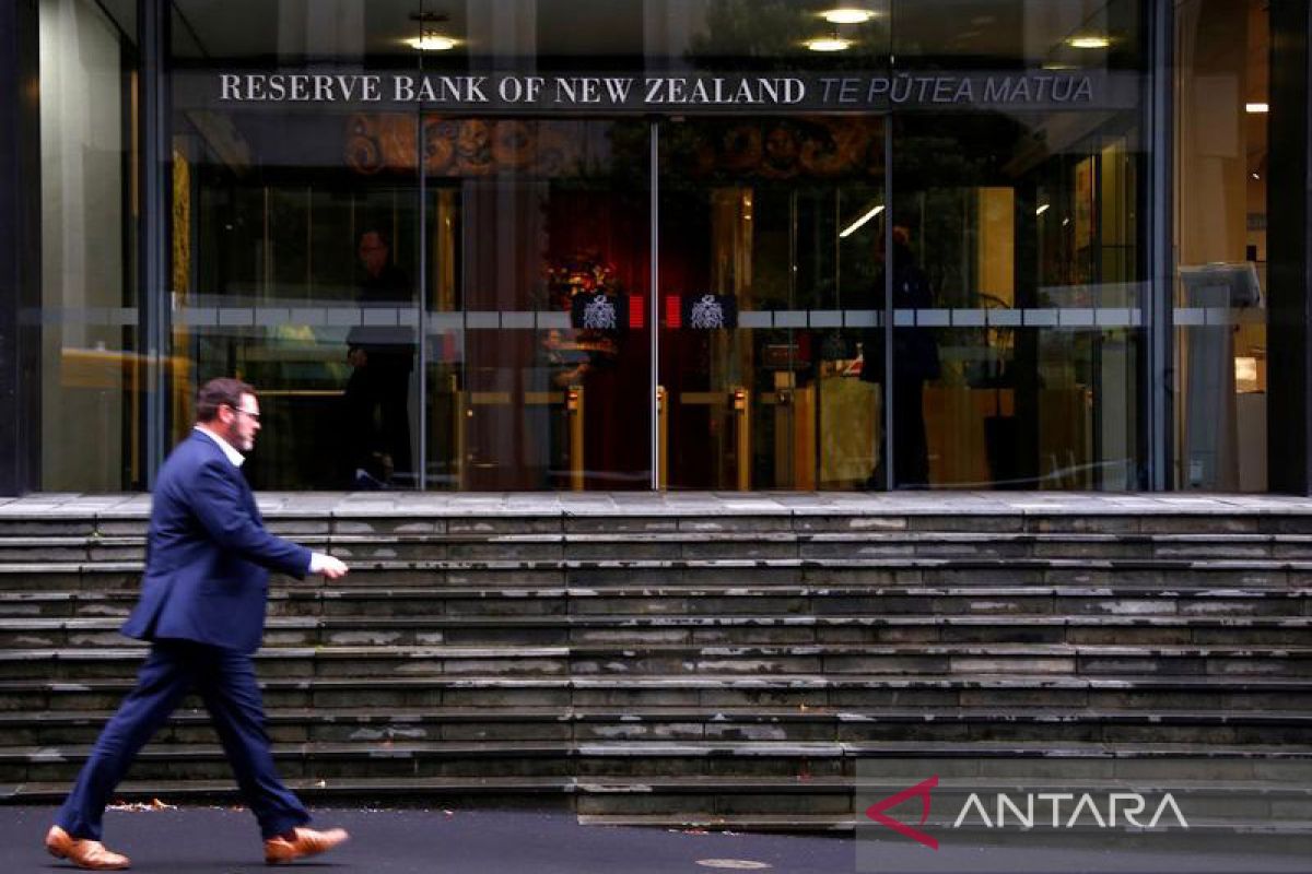 Bank sentral Selandia Baru naikkan suku bunga acuan 50 basis poin