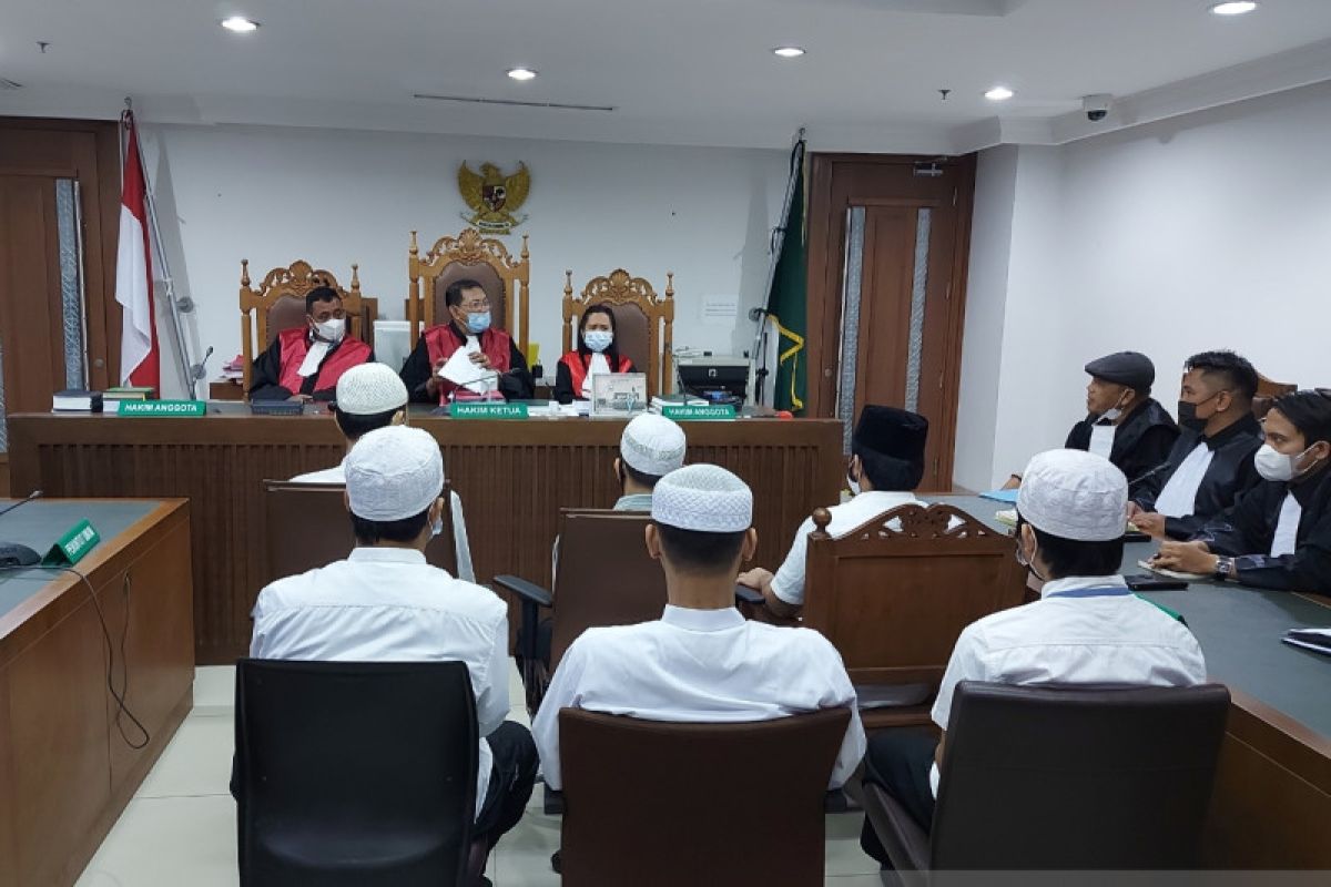 Sidang putusan sela kasus pengeroyokan Ade Armando ditunda