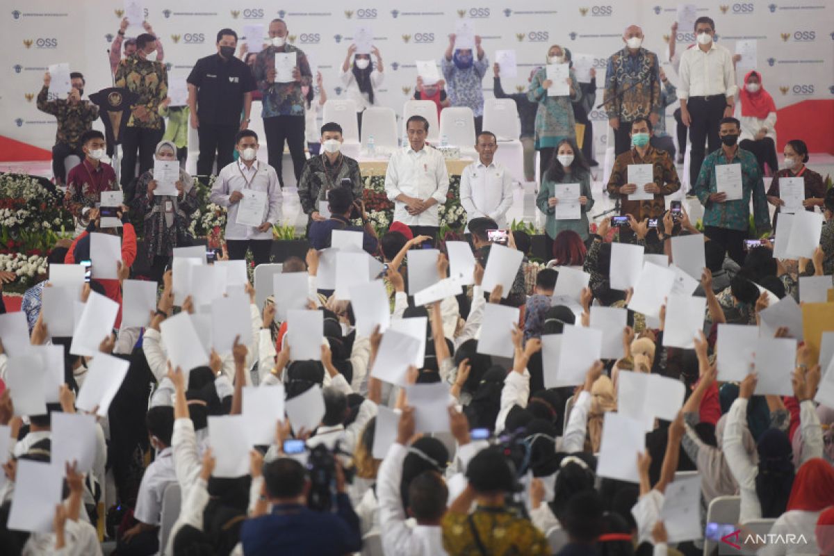 Presiden Jokowi ungkap Rp185 triliun dana KUR belum tersalurkan