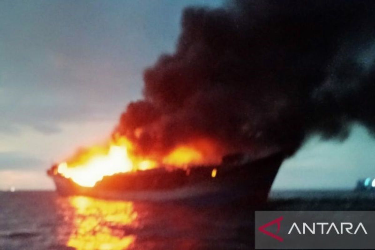 All crews of MV Lautan Papua Indah survive, caught fire off Poiton coast