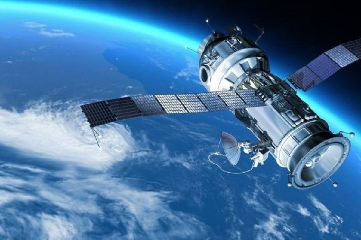 Kominfo tinjau progres pembuatan satelit HBS di Boeing dan SpaceX