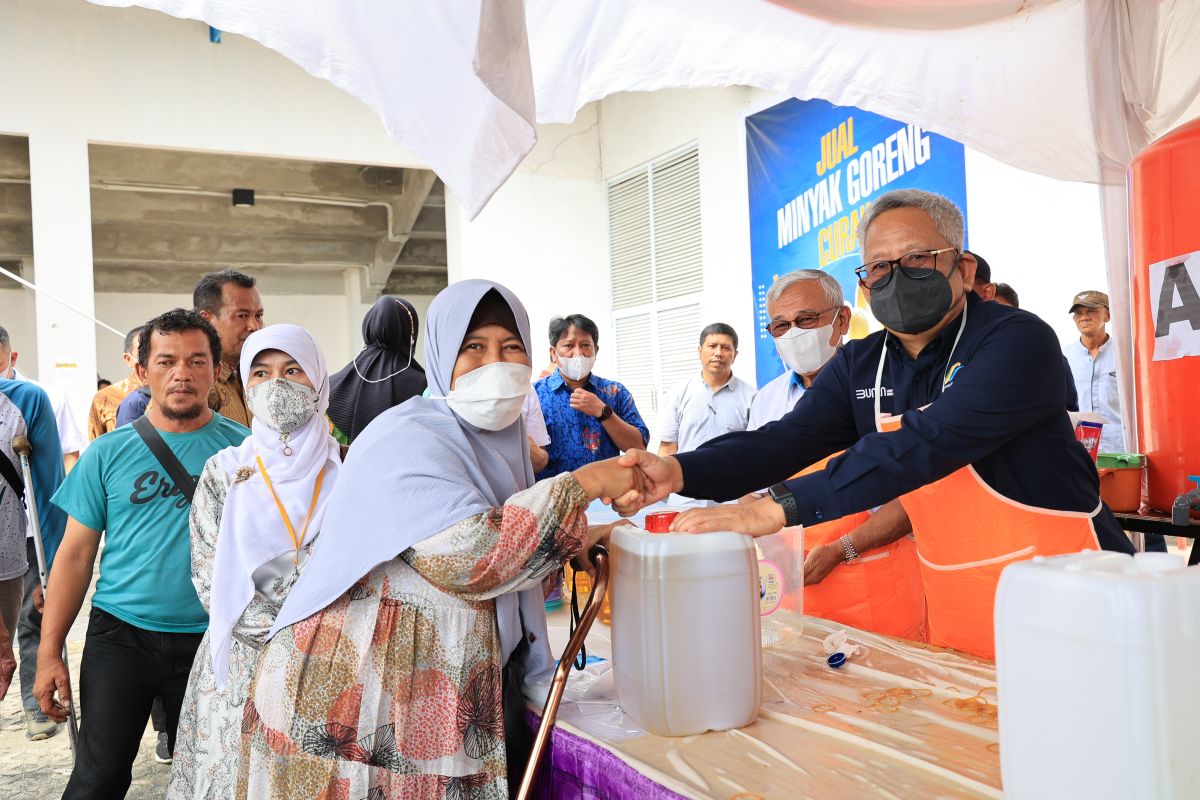 PTPN V distribusikan 168 Ton migor curah murah di Riau