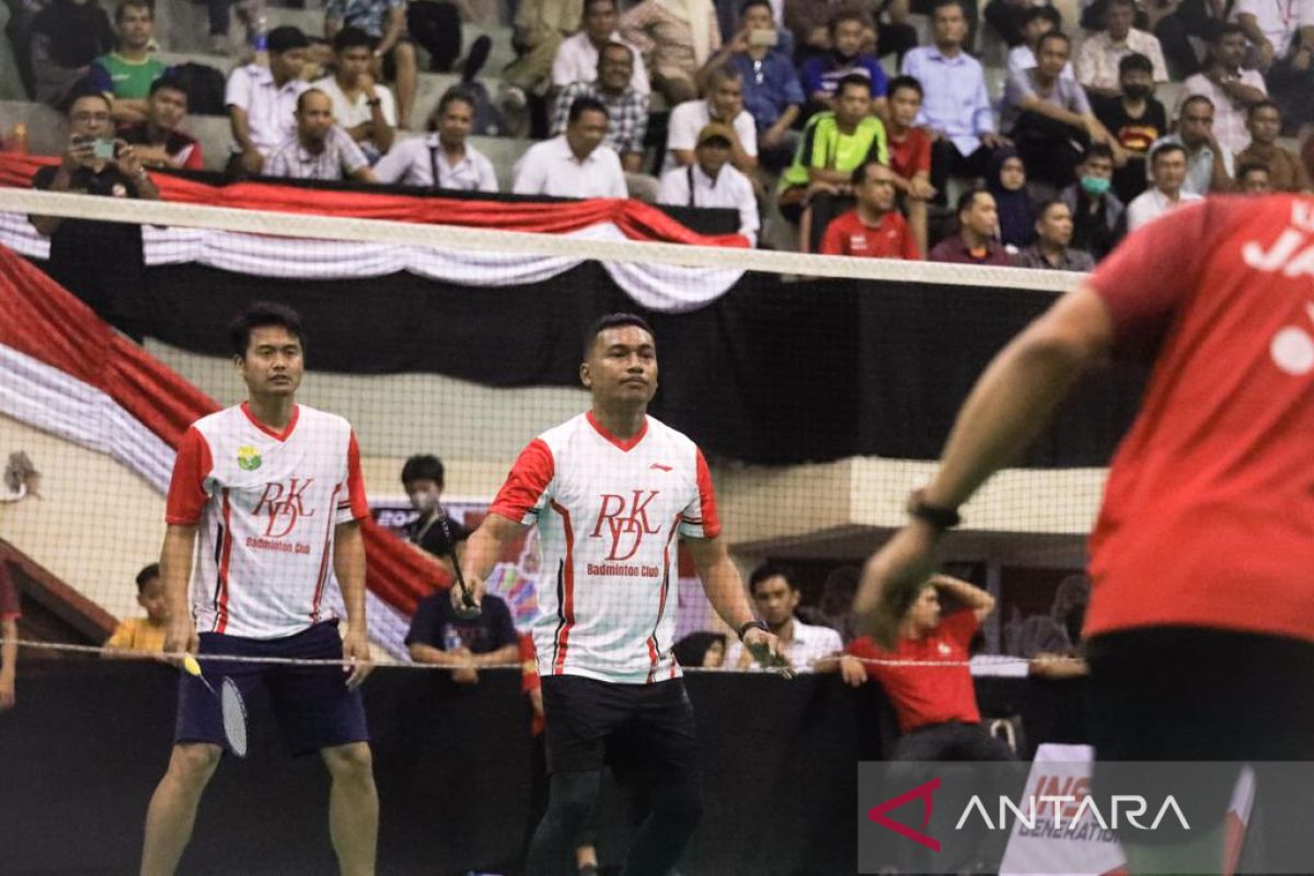 Pasangan Tontowi Ahmad/Dhin Kallon ramaikan Badminton Kapolda Aceh Cup