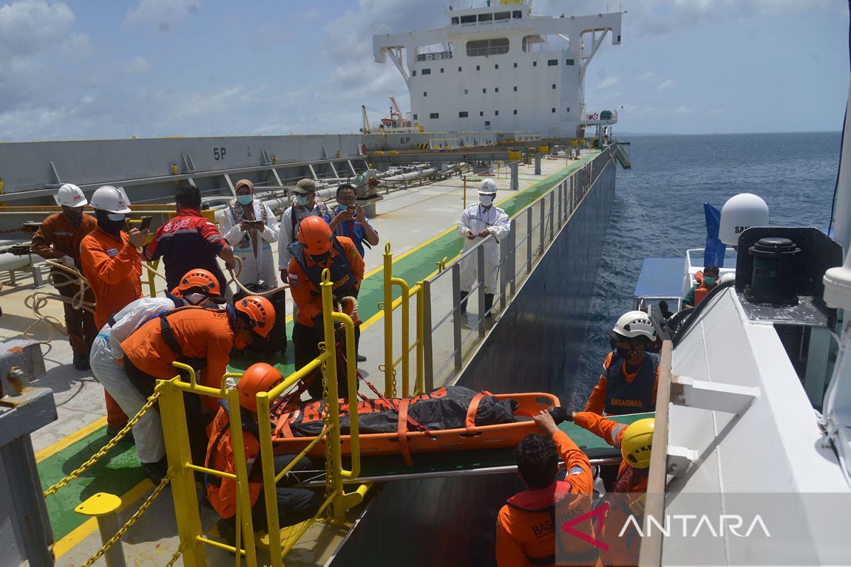 Evakuasi jenazah ABK kargo berbendera Panama di Aceh