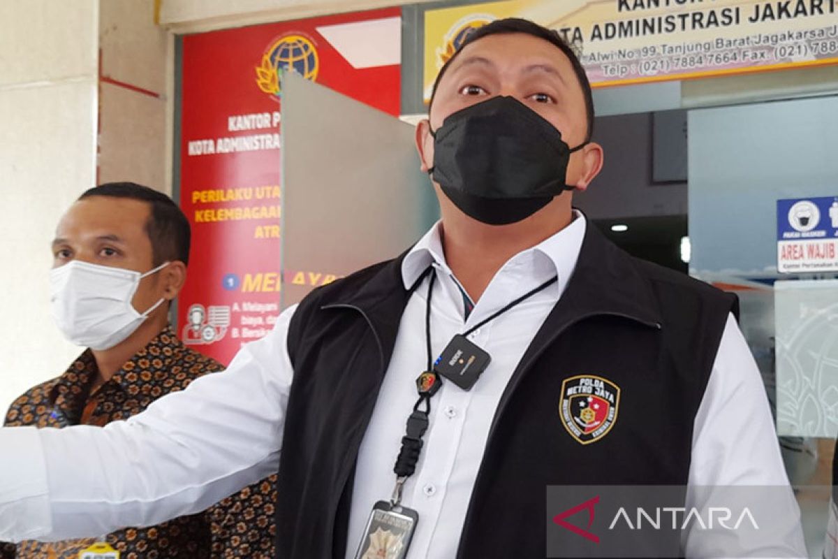 Polda Metro ungkap kasus pembunuhan di Tol Becakayu