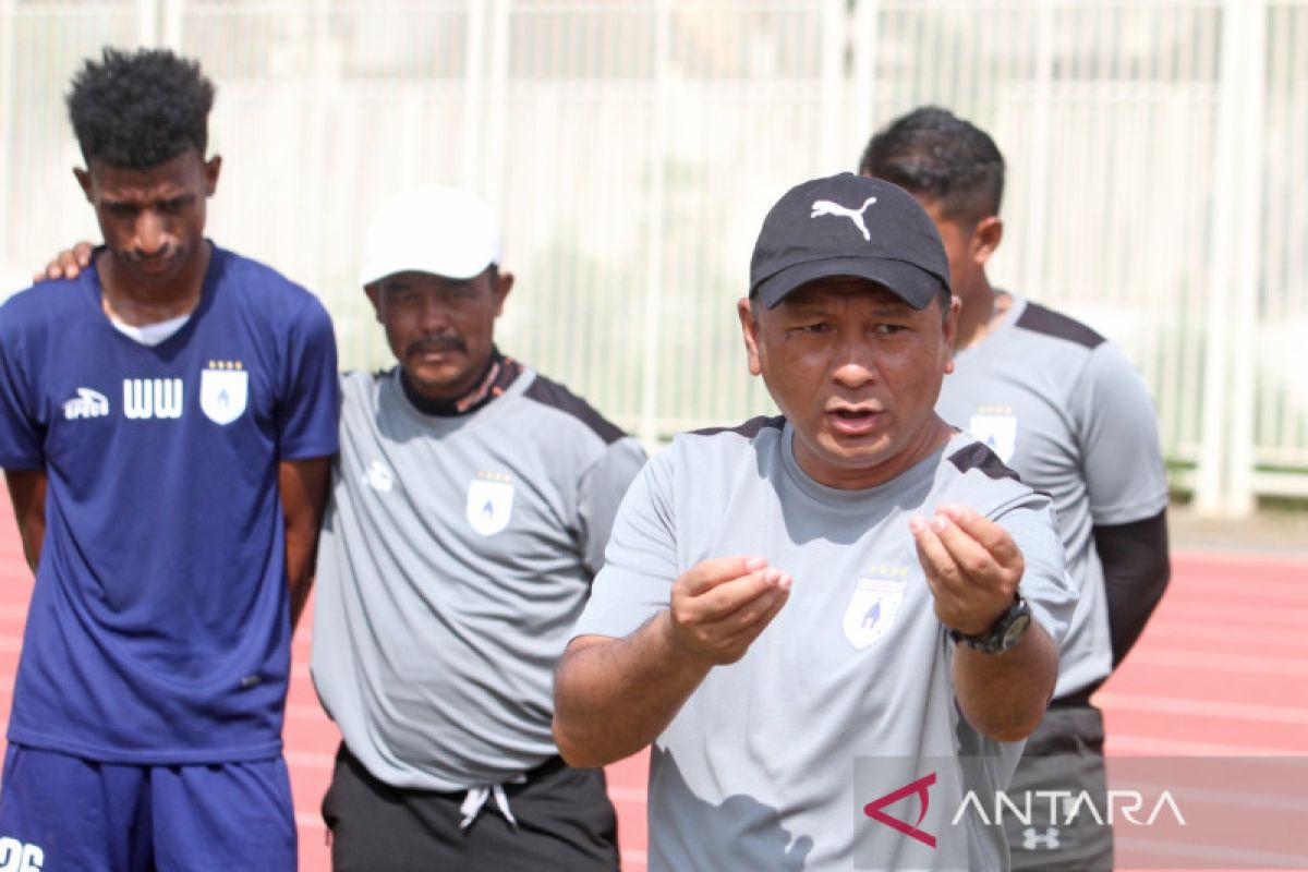 Persipura butuh penyerang sesuai karakter permainan Mutiara Hitam