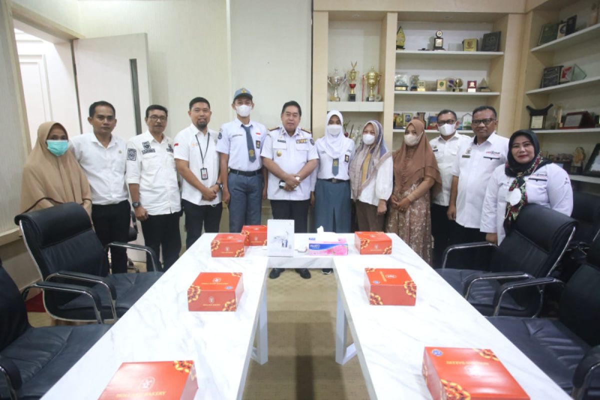 Plh Gubernur lepas paskibraka perwakilan Sulawesi Selatan ke pusat
