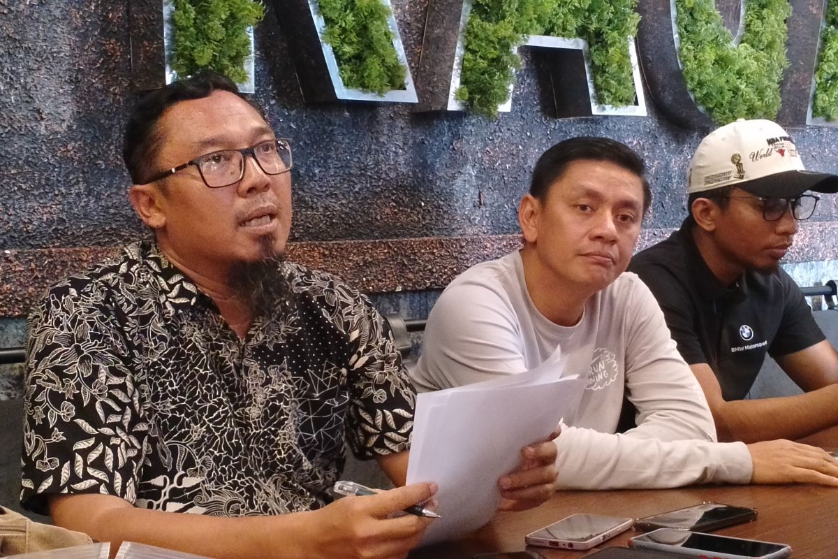 Panitia akan kembalikan uang tiket PSPS Riau vs Kelantan FC